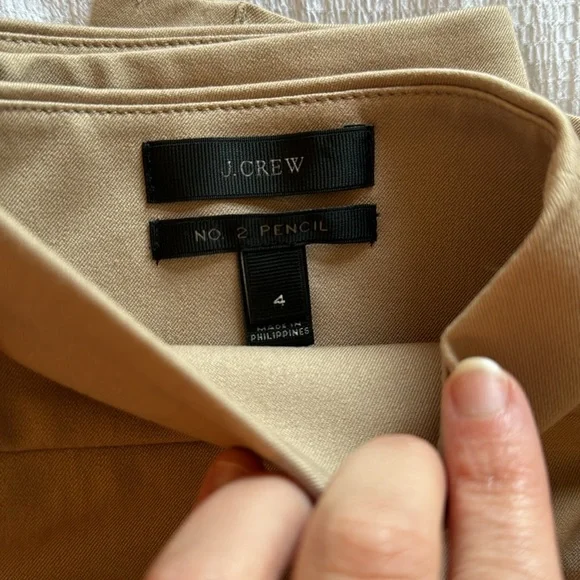 Last chance!! NWOT J Crew Pencil Skirt - Picture 2 of 3